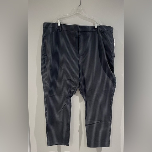 Old Navy Plus High-Waisted Pixie Skinny Ankle Pants, Pinstripe, Size 28R, NWT - Picture 4 of 7